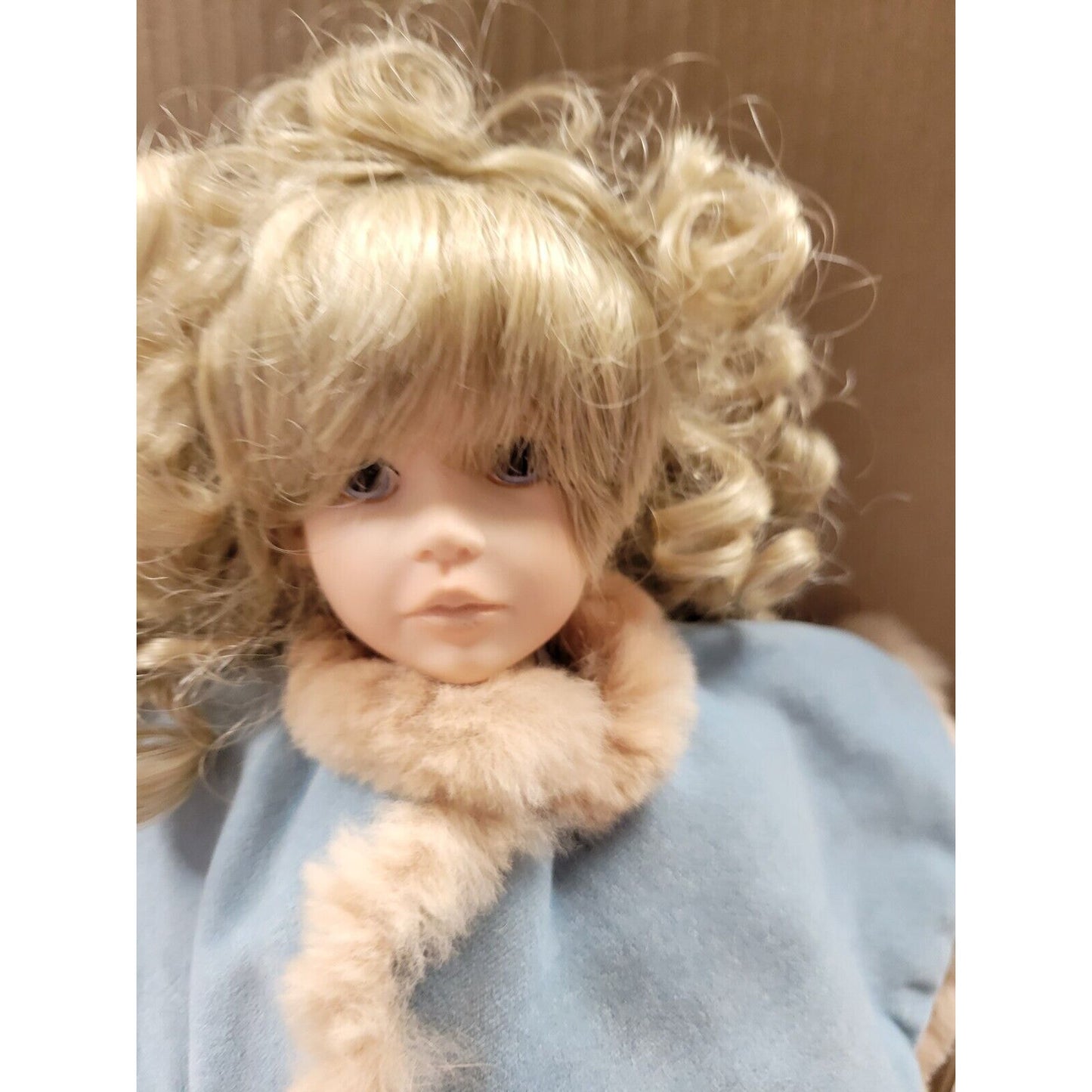 ROBIN WOODS 1985 CATHERINE Composition Doll 14 inch ARTIST Displayed