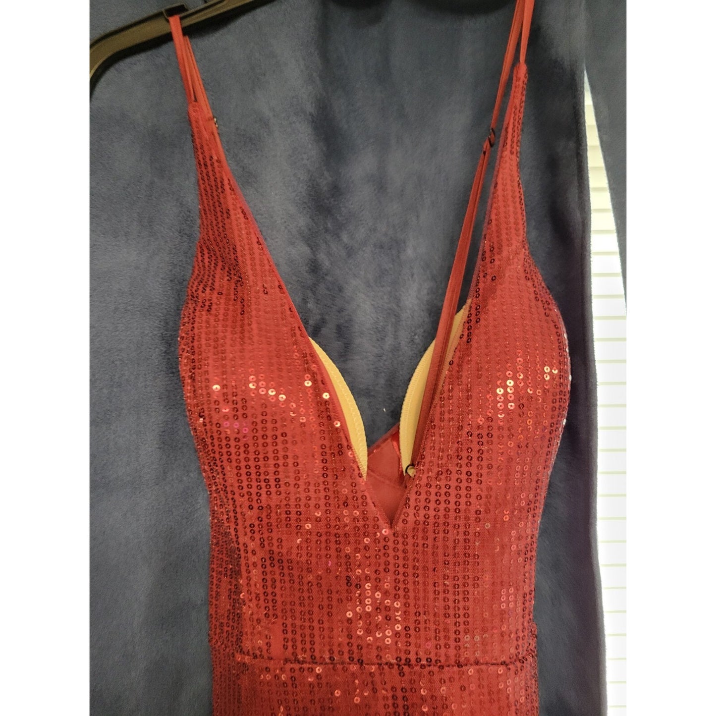 Cinderella Divine Maroon Burgundy Sequins Formal Dance Homecoming Dress Size 12
