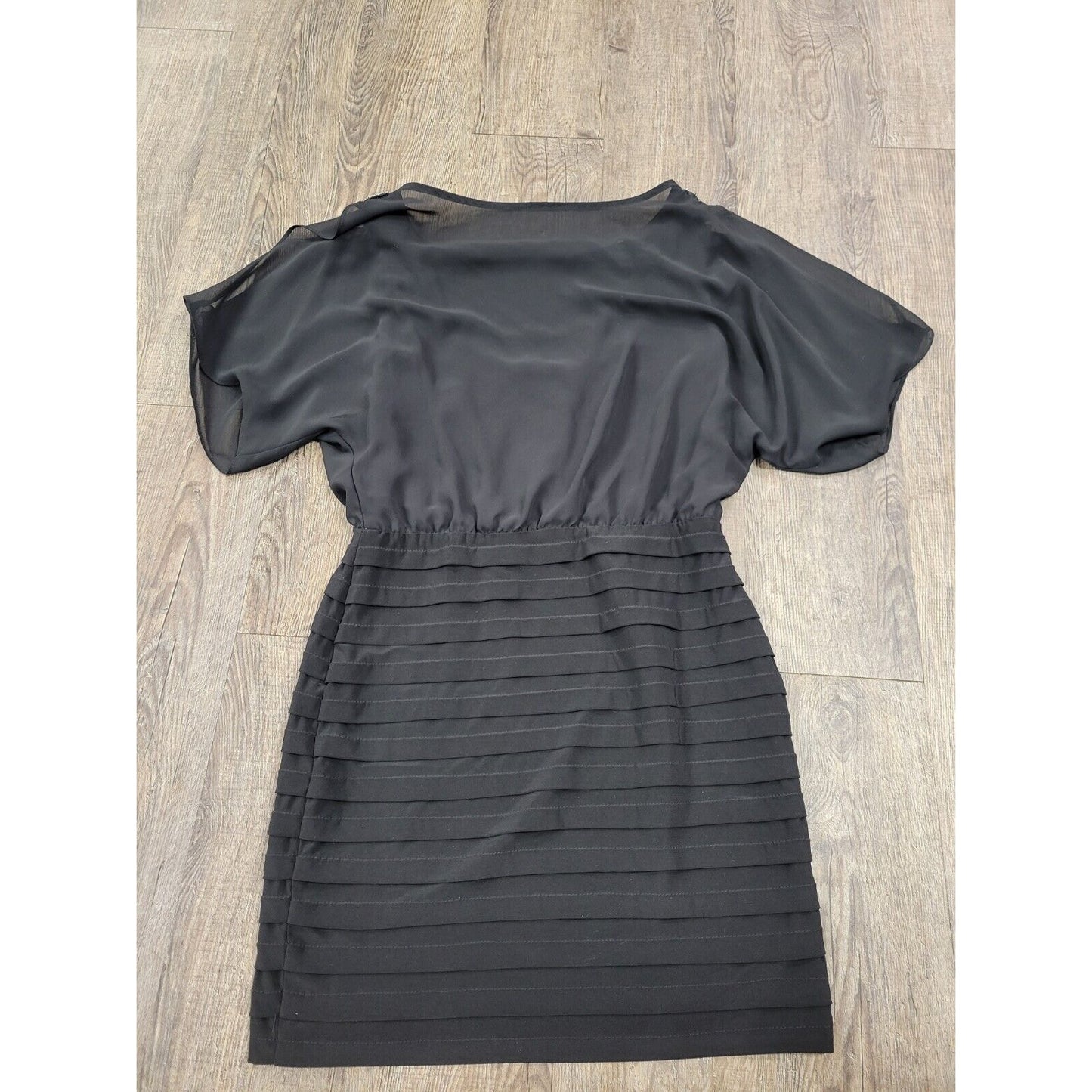 XSCAPE BY JOANNA CHEN Beaded Cold Shoulder Size XS 2 Black Dress