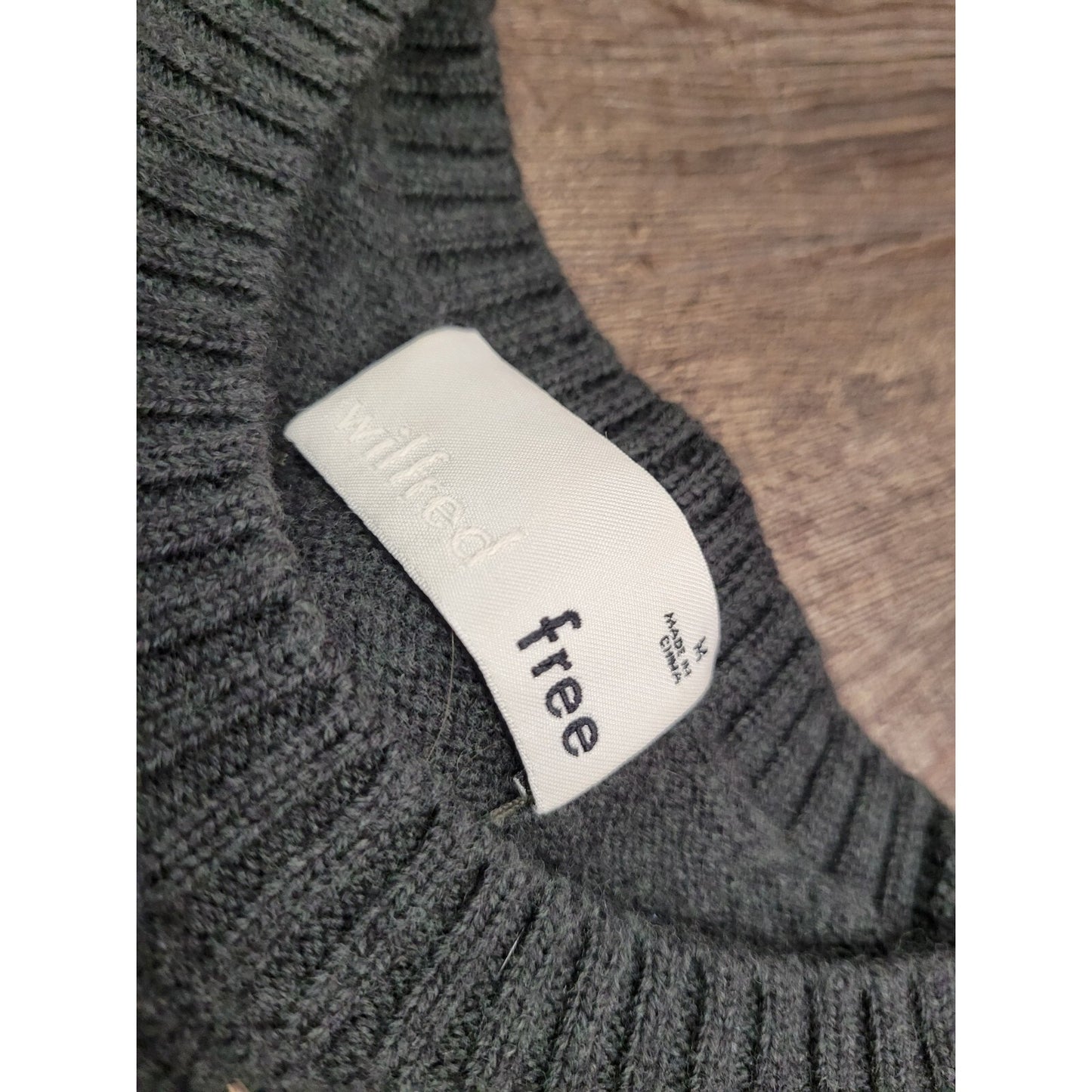 Wilfred Free Medium 100% Merino Wool Gray/Green Sweater Crewneck Women's