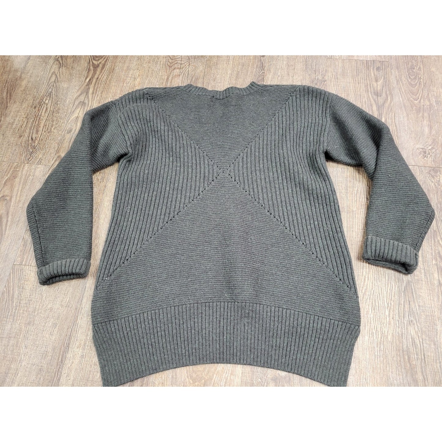 Wilfred Free Medium 100% Merino Wool Gray/Green Sweater Crewneck Women's